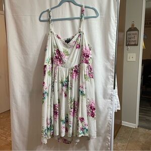Torrid 2 Cream Floral Dress Resort Beach Vacation Smocked Party Bohemian Lined